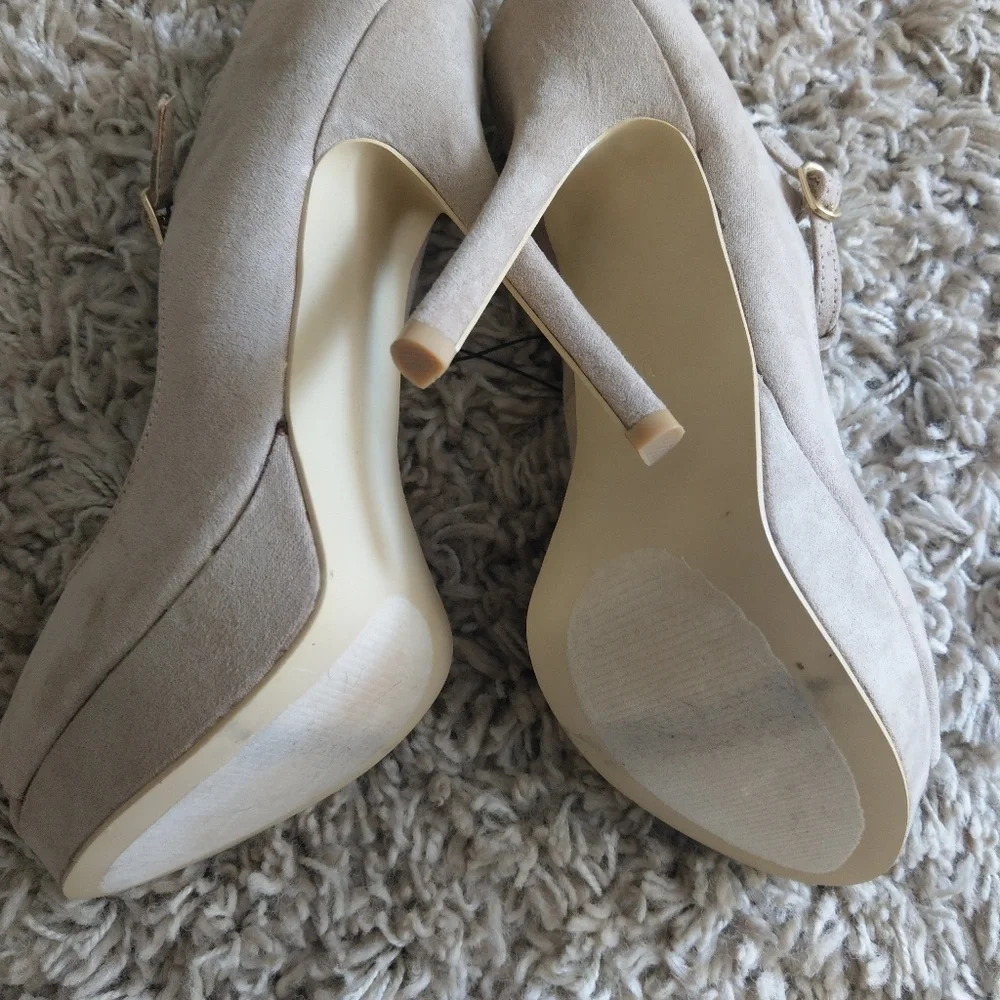 Charming‎ Charlie platform heels